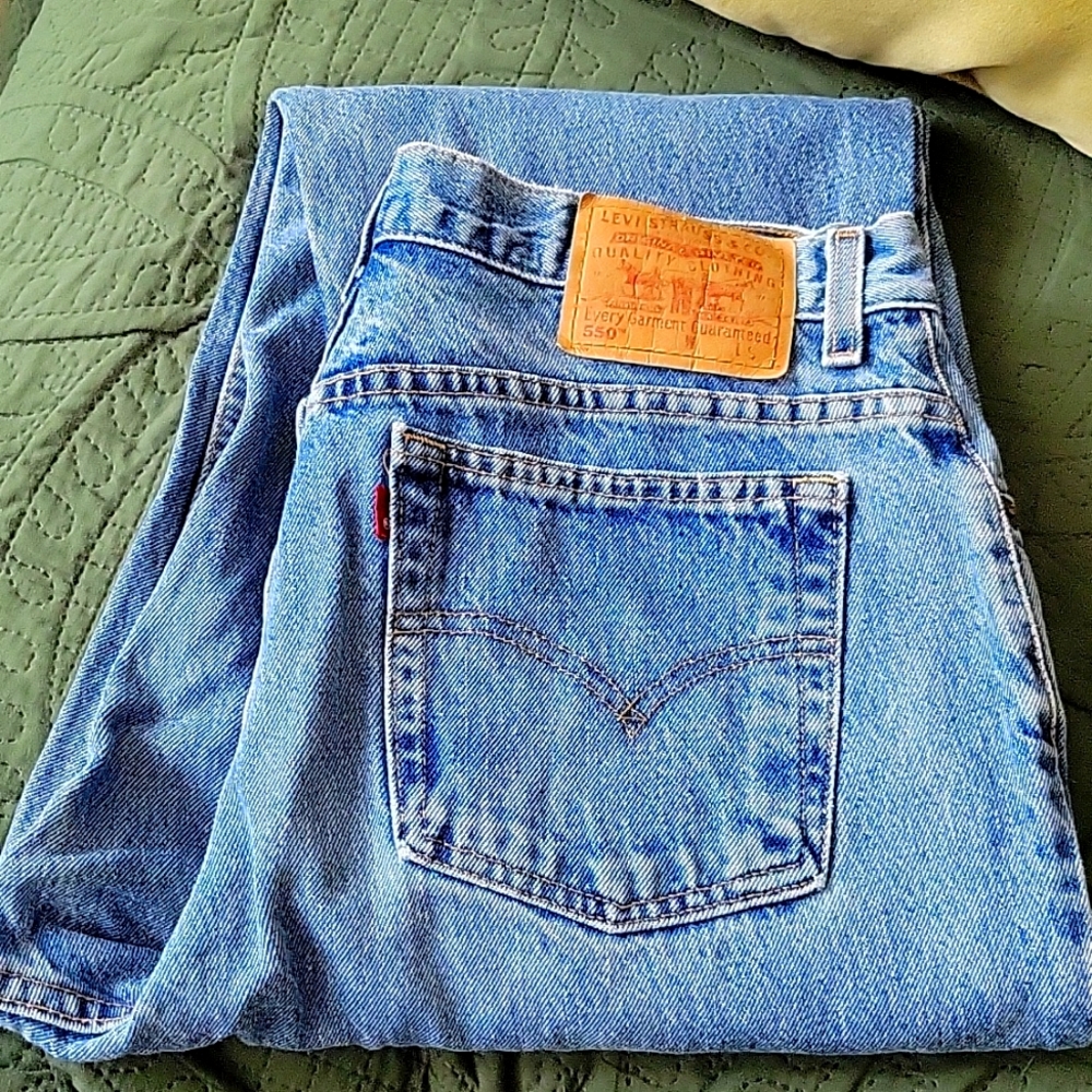 Levi Mom Jeans 550